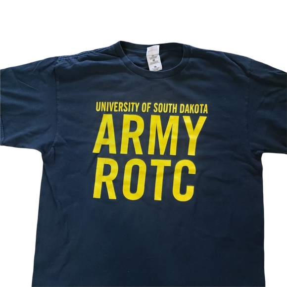 Fruit of the Loom | Shirts | South Dakota Army Rotc Shirt Black Fruit ...